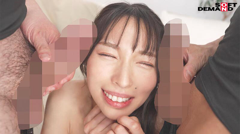 初めての複数プレイでイカされて全身愛液まみれ 最高に敏感なママが大絶頂 緊張の責められAV体験 家庭を一番に想いながら、他人とエッチを辞められない 私はダメな母親ですか？ 玉井晴香 33歳 第3章 サンプル 10