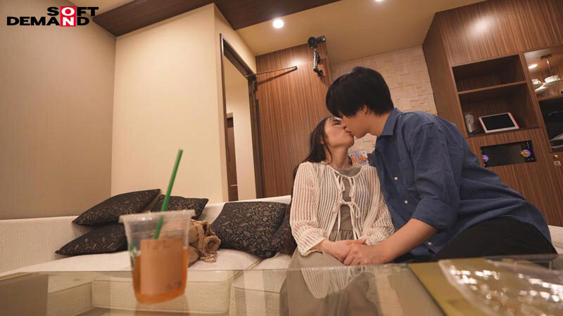 生まれて初めて 男の人の精子飲んじゃいました 埼玉県春日部市在住の敏感ママさん 玉井晴香 第4章 地元を離れて年下男子と手つなぎデート後、旦那も忘れて貪りSEX サンプル 12