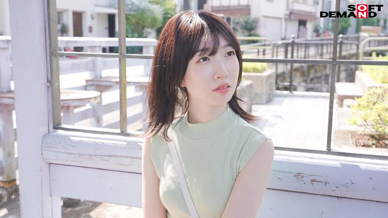 旦那のこどもは欲しいけど 女としても求められたい 私はダメな奥さんですか？ 東京都国分寺市在住 こぼれ落ちそうなFカップ美乳を持て余す妊活妻 朝日奈 肖 30歳 AV DEBUT 朝日奈肖 サンプル 10