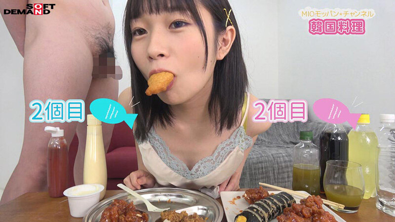 ペニスしゃぶりまくりASMR！ おち〇ぽモッパン！！ ＃よく張りグルメ女子3名収録 ＃モッパン ＃mukbang ＃高級食材ち〇ぽ ＃食ザーメン ＃ごっくん ＃Japanese ＃大食い ＃ちんテロ ＃大胃王 サンプル 11