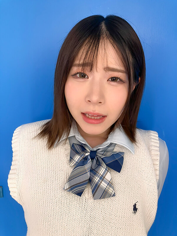 ここで撮影した写真を貼れば絶対合格するというピストンバイブ証明写真ボックス 大学受験前の女子学生がどんなに突かれても笑顔をキープ 受験生Sさん サンプル 1