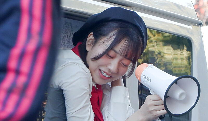 人気 AV 女優が挑戦！イカサレ屋台の中で 潮吹きながらホットドッグ売ってください！赤名いと サンプル 7