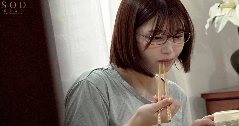 底辺ニート兄の溜まりすぎた悪臭精子を中出し性欲処理する日々を世界中に配信された神ライバーmaheee 唯井まひろ サンプル 3