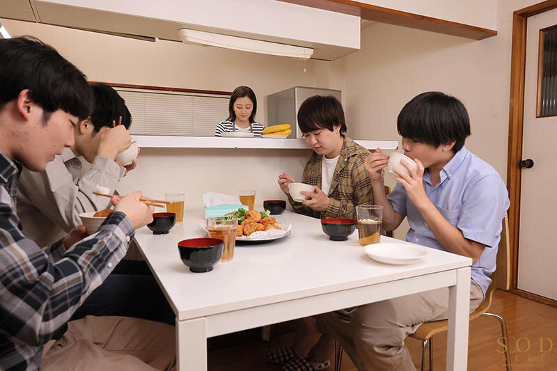 男勝りな大学寮母は工業大生たちの実技試験の練習台として毎日乳首いじりされチクイキしている。開発され続け大きく成長したデカ乳頭。 青空ひかり サンプル 3