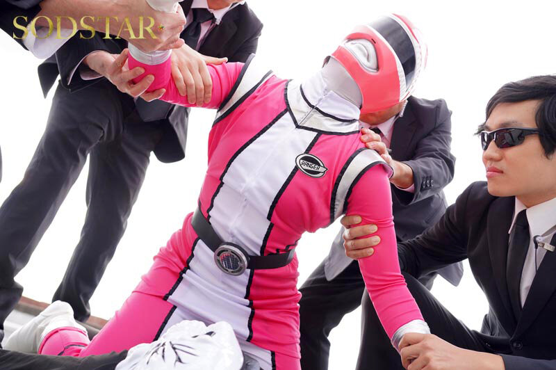 【特典版】【機密情報File】ピンクレンジャー戦闘後の解放SEX 闘争本能の余韻で戦い後の性欲は極限まで高まり絶倫になっていた MINAMO サンプル 3