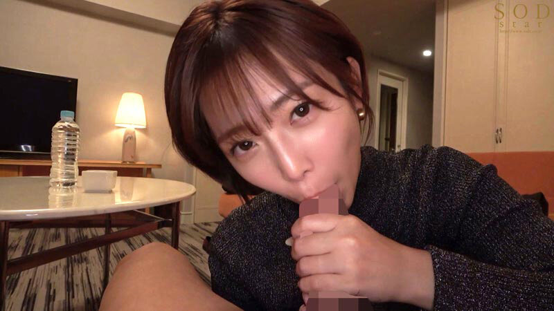 【限定特典映像収録】紗倉まな 113日ぶり、SEX撮影解禁。【発射無制限】史上初の21時まで撮影しない、完全オフのプライベート休日。最後は2人っきりのホテルで、男女がガチで求め合うセックス。 サンプル 4