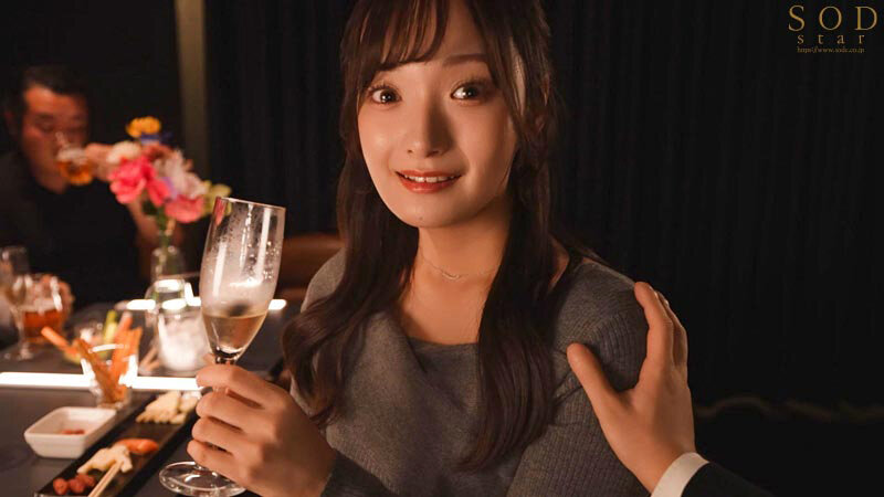昼は清楚な新人女子アナ恋生は 夜はボクの居残り残業の発声練習に付き合ってくれ とびきり下品な清らか淫語を耳元でささやいて 優しく包み込むようなフィンガーテクと乳首舐めで慰めてくれる神同期 渚恋生 サンプル 11
