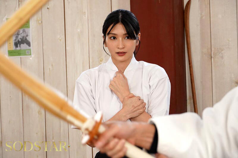 凛とした美しき薙刀剣士と密かに恋焦がれていた僕の童貞喪失物語 本庄鈴【特典映像収録】 サンプル 12