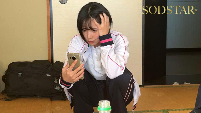 えwww修学旅行中、ボーイッシュな新人担任教師に憑依したったww 実は超敏感ムッツリ体質だった事が発覚www 俺（先生）のカラダを使って消灯後男子連中とエロいことしまくった大絶頂おふざけ記録。 柴崎はる サンプル 3