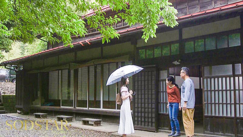 3日後にウェディングドレスを着る従姉 婚前最後の帰省中貸したままだった僕のタンクトップを着ている姿に15年募らせていた欲望が暴発した2日間 本庄鈴 サンプル 3