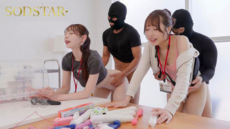 同期のSODSTAR新人天神羽衣と一宮るいが1日SOD女子社員 AV撮影の準備や企画会議など業務体験中にデカチンを即ハメされまくり！人生最大の羞恥に赤面しっぱなし！ サンプル 7