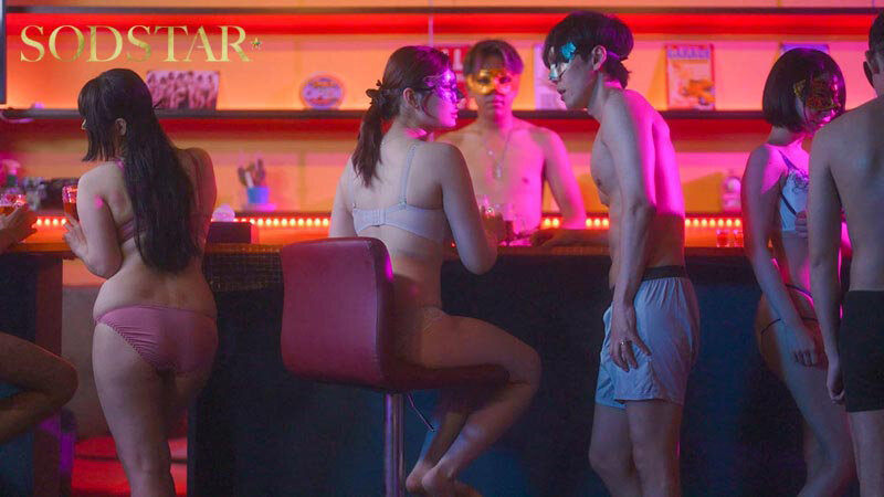 ハプバーでSEXをしたのは親友の旦那。もっと責めたい女と責められたい女…正反対の人妻二人が快楽堕ちして夫婦交換スワッピング4Pする仲になるまで。 青空ひかり 神木麗 サンプル 6