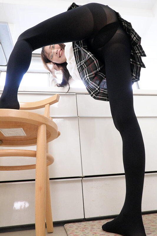 黒タイツ妹 スベスベムレムレ黒タイツが僕のチ○ポを痛いくらい硬くさせるので、妹だけどハメハメエッチした！ サンプル 8