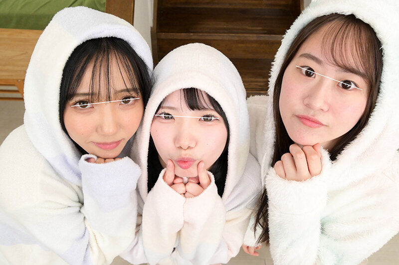 おにいちゃん！Tバック尻とおっぱい使っていいから、勃起チ○ポで遊んでくれる！？ カワイイ妹たちと鬼ごっこしたり、エッチしたり、トリプルフェラしていっぱい戯れたよ！ サンプル 11