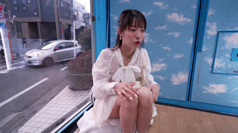 街行く女子大生がハイレグの食い込みでチ〇コガード！ハイレグチンマン攻防チャレンジ！ 何度もモリマン クリ擦れでぬれぬれ羞恥！緩んだマ〇コにデカチン即挿入の罰ゲーム！！撮って出し！マジックミラー号～りこちゃん編～ サンプル 2
