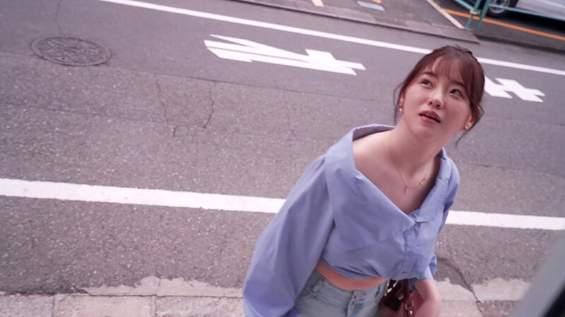 街行く女子大生がハイレグの食い込みでチ〇コガード！ハイレグチンマン攻防チャレンジ！ 何度もモリマン クリ擦れでぬれぬれ羞恥！緩んだマ〇コにデカチン即挿入の罰ゲーム！！撮って出し！マジックミラー号～みれいちゃん編～ サンプル 1