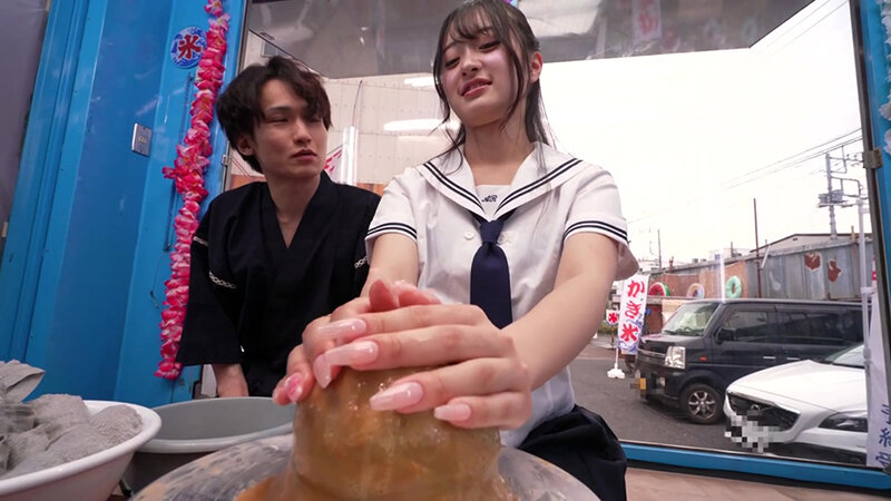 女〇〇生が挑戦するパイズリ陶芸チャレンジ！敏感すぎる乳首の先っちょを粘土とオイルで刺激され未熟な体がアツーくなってしまった思春期お嬢様は初めての中イキ＆中出ししちゃうなんて！撮って出し！マジックミラー号～りな編～ サンプル 2