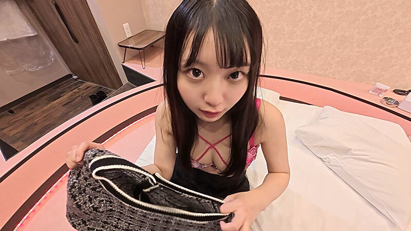 【新映像体験？まじかで見る激エモKISS顔からのビジュつよアクメ】【一番の食べごろボディのド淫乱ビッチ美少女降臨】【ガチで感じてるエチチな生SEX映像】下にも上にも中出し！！2発！！ あおい藍 サンプル 2