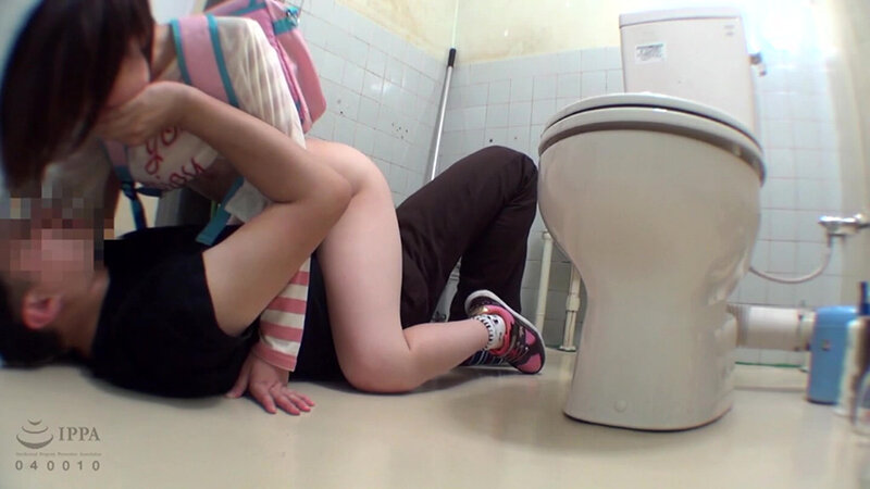 IBW厳選 トイレこじ開けレ●プ映像集4時間 サンプル 4