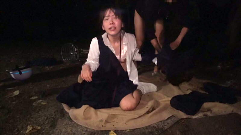 自転車通学の美少女を狙った尾行野外映像 ●2年かな サンプル 10