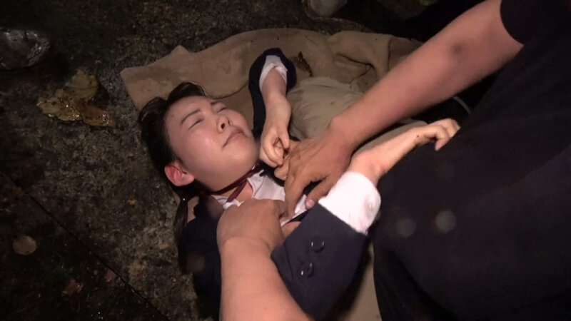 自転車通学の美少女を狙った尾行野外映像 ●2年かな サンプル 2