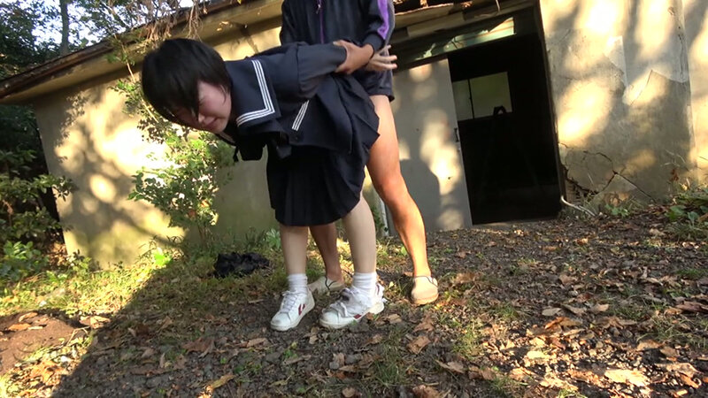 自転車通学の美少女を狙った尾行野外映像 ●1年つぐみ サンプル 4