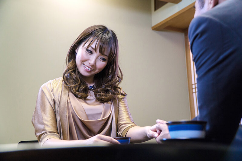 もうすぐ四十路 結婚適齢期を逃した美熟女たちが「一緒になってくれるなら…」と縁談中にカラダを許す妊活×中出しふしだら痴態VOL.1 サンプル 6