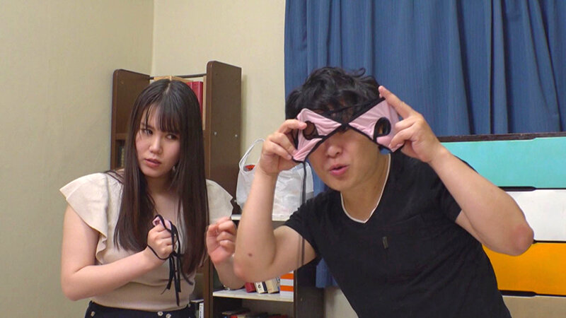 パンティーの落し物を取りに来た上階に住む団地妻 まさかこんなエロい下着を付けてるなんて！？想像でギン勃ちしたデカチンを見せたらヤレタ！旦那不在の昼下がりに孕ませ覚悟の濃厚中出し サンプル 8