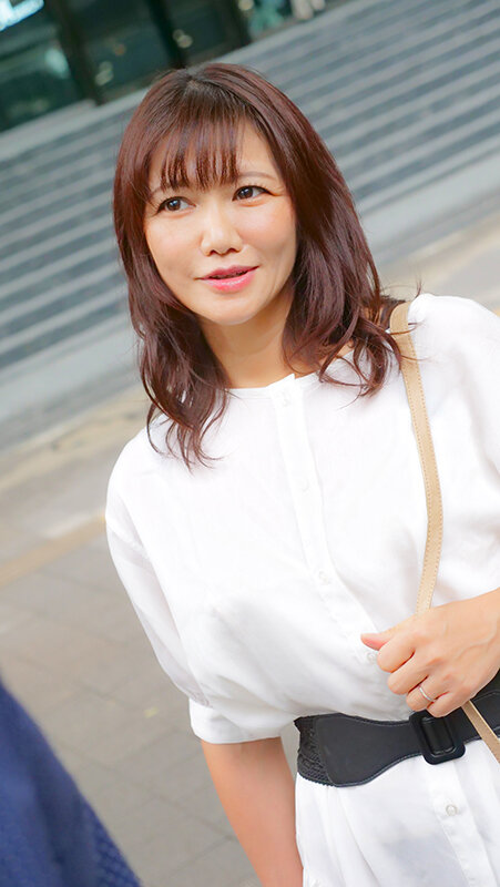 一流のおば様ナンパ セレブ美熟女中出しJAPAN32 サンプル 1