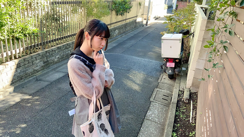 団地掲示板に「夫婦生活に関する調査 報酬 1 万円」の求人の誘いに乗って来た団地妻にデカチン見せつけたら旦那との違いに困惑しながらも凝視してたのでそのまま生挿入したら、つい中出ししてしまいました。2 サンプル 1