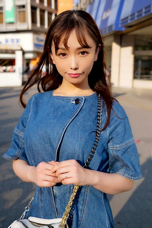 性欲旺盛な地方妻が越境開放セックス4「今日、主人には内緒で来ました…」他人棒を求めて上京してきた美人妻に媚薬で焦らし高めて膣奥大量生中出し！！ サンプル 1