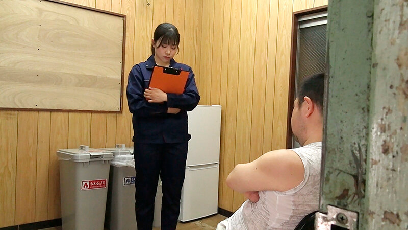 はたらく女子のベロチュー着衣SEX、フィニッシュは制服にぶっかけ！ サンプル 8