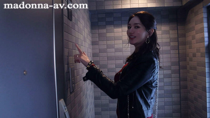 時には勝手に痴女りたい…。Madonna専属 究極美熟女『木村玲衣』お貸ししますー。 サンプル 8