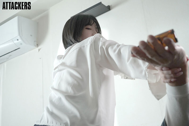 捜査官を引退した私と愛娘の前に現れたのは父を殺した男。この世で最も憎い男に孕むまで犯●れ続けた私。 三宮つばき サンプル 5