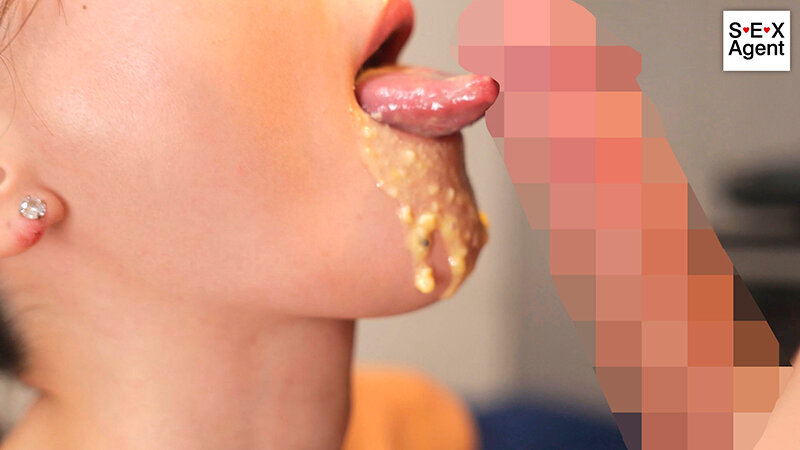 ねっとりくちゃくちゃ咀嚼フェラチオ ～咀嚼した食べ物を口移しで頂き、そのまま口内で犯●れる～