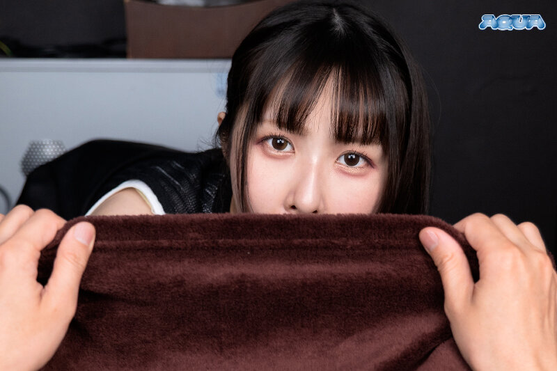 【VR】恥ずかしがりやな彼女にネカフェでエッチな事をしたらこっそり発情したみたい 桐谷すずね サンプル 3