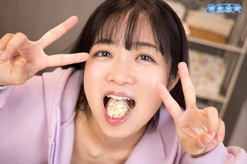 【VR】咀嚼物VR 食べてる女の口の中
