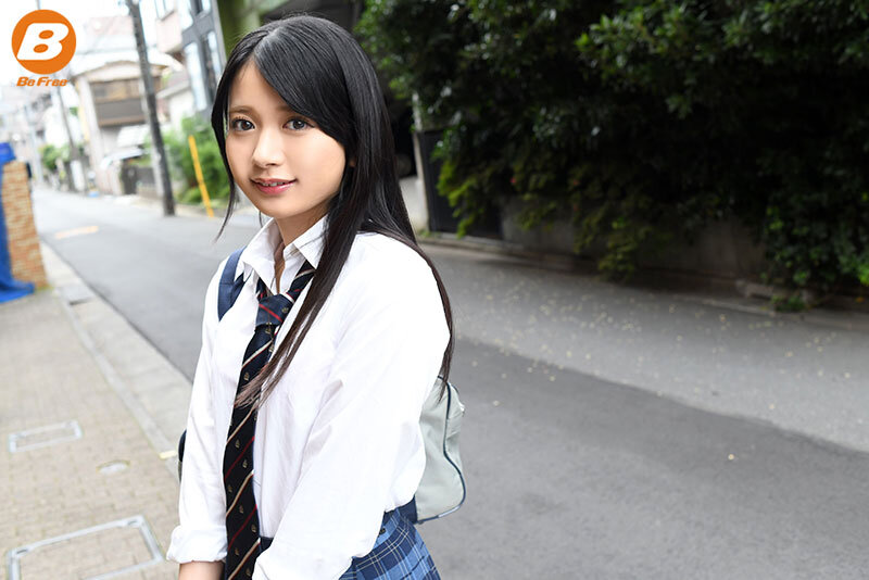 久しぶりに会った幼馴染がナマイキギャルになっていた！囁き杭打ち騎乗位で誘惑してきて何度も中出しさせられたボク 北岡果林 サンプル 10