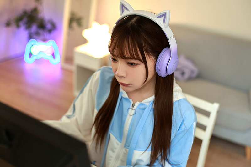 【VR】ぐちゃパコ 同接最大50人のザコメス配信者はゲームに廃課金したくてオジサン宅で媚薬・ごっくん・放尿・生中出し みお サンプル 4