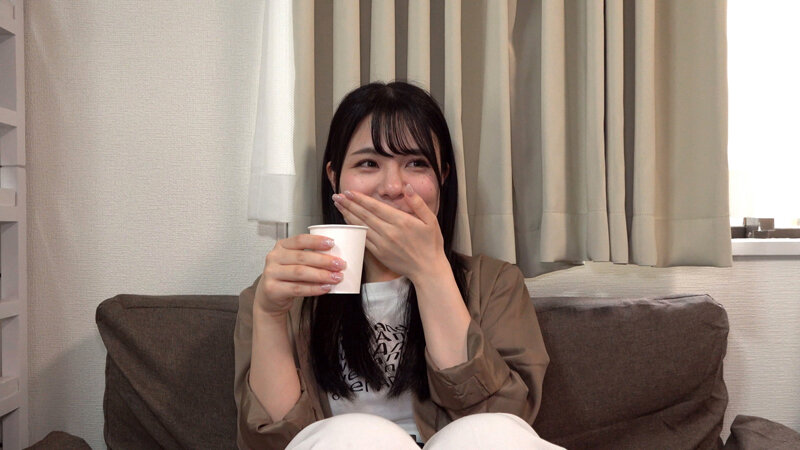和菓子屋さんで働くはんなり京都女子 柔らかい雰囲気の関西弁が可愛い娘が、絶倫チ●ポで突かれると「イグっイグっ」って言いながらガチイキした サンプル 2