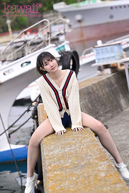 このシャイなヒロインにグチャグチャにぶっかけます。 谷村凪咲 サンプル 1