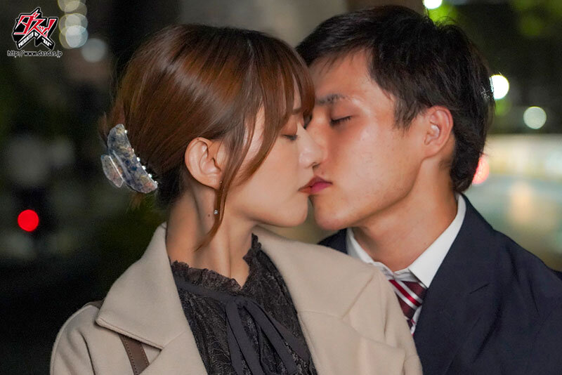 「もう全部夢だから」酔った勢いで浮気セックスしたバイト先の先輩に何度も中出しした最後の夜。 希島あいり サンプル 10