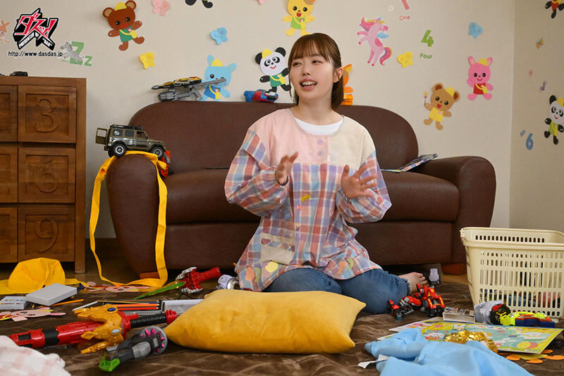 みさおせんせーが僕らのペニちゃんヨチヨチ可愛がってデカパイぱっふぅ甘やか天国SEXしてくれるナイショのおち○ぽ保イクッ！園at Night 小栗操 サンプル 1