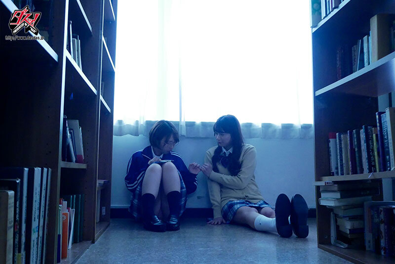 私の好きって気持ち...受け取って！週に1度とは言わず、長く甘い口づけを交わして、温度も確かめて。何度も何度も放課後レズで溶け合う2人の秘密。 宍戸里帆 北岡果林 サンプル 2