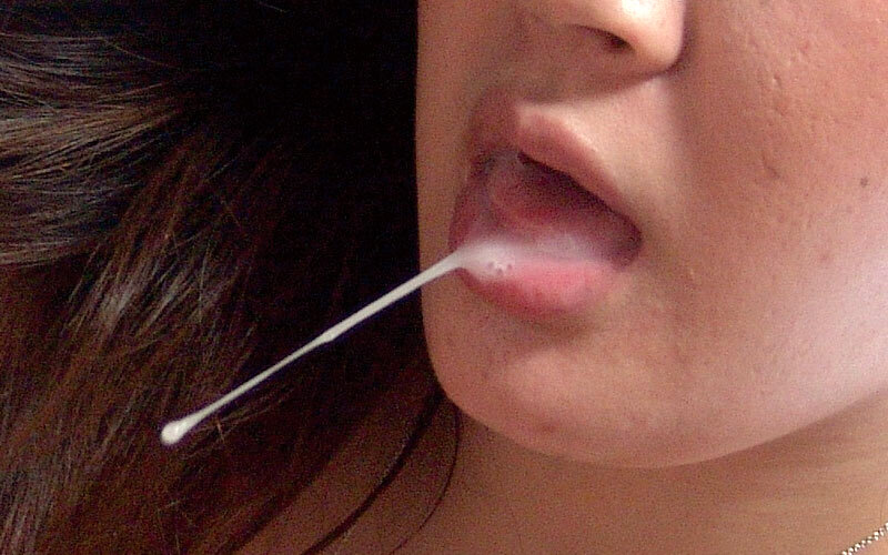 家の中で母に勃起チ○ポ見せたら…手コキフェラまでいけちゃう？？4時間 サンプル 8