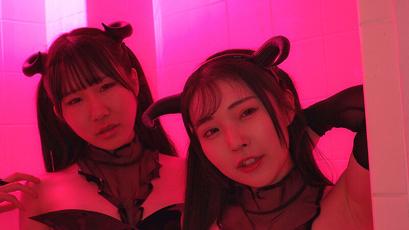 Wサキュバスに寝込みを襲われて、死ぬほどザーメンを吸い取られたボク