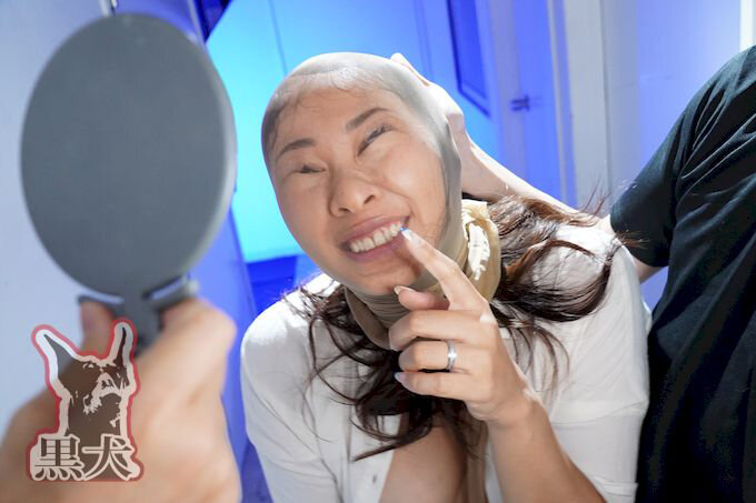 衝撃！こんな美女が！？パンスト変顔で顔面崩壊！？ サンプル 5