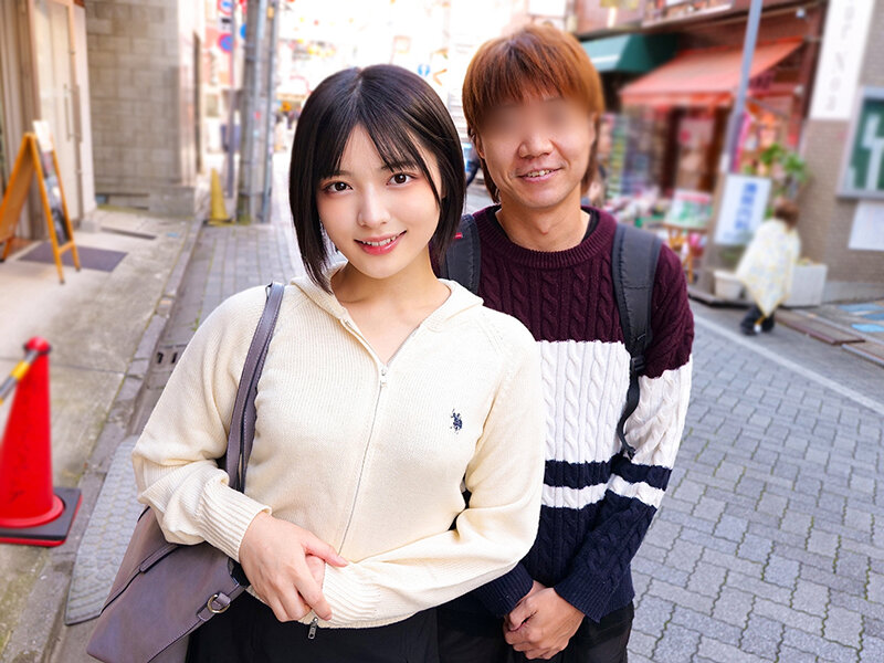 異性としては意識していなかった幼なじみの男女が【脱衣ツ○スターゲームww】負けてしまって服を脱ぎセクシー姿でゲームする幼なじみ女子にフル勃起ww「ちょっと…勃起してるじゃん」半裸で密着ツ○スターしているうちにお互い異性として意識し合ってしまう2人…果たしてS… サンプル 2