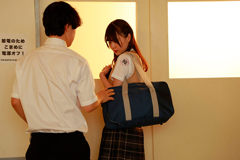 貼れば誰でもいいなり！ハーレム洗脳シールでクラスの一軍女子を完全支配してハメ比べ！ サンプル 3