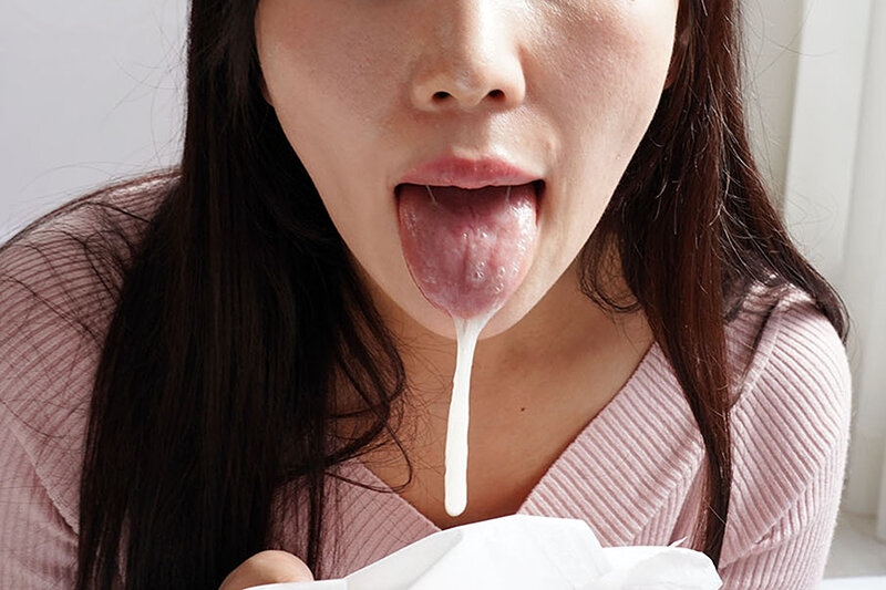 一般男女モニタリングAV マジックミラーの向こうには愛する旦那たち！仲良しママ友2人組が協力してノーハンドフェラ早抜きチャレンジ！お口と舌だけで舐めてしゃぶってザーメン抜き！タイムアップで罰ゲームのデカチン即ハメ4P！旦那のすぐ横でNTR連続生中出し！ サンプル 5
